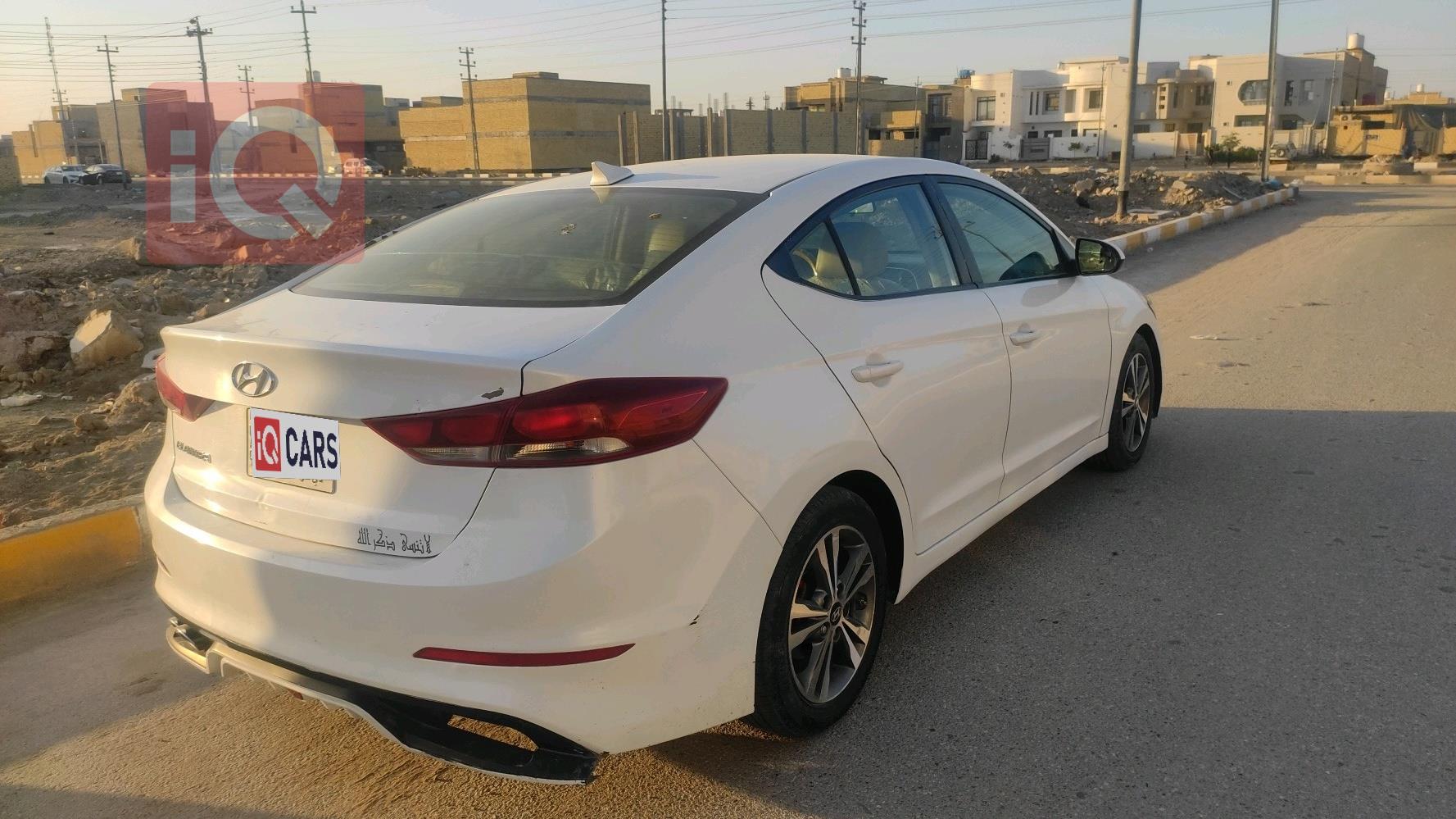 هيونداي النترا